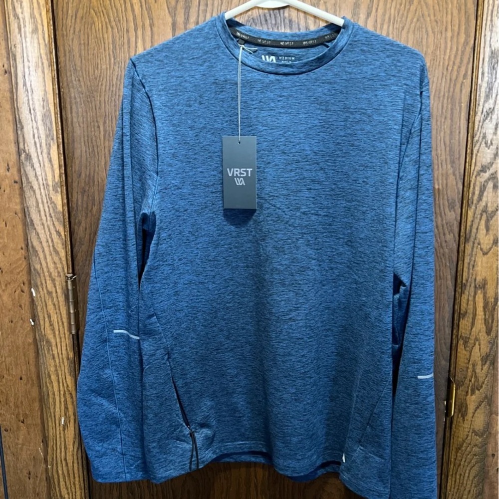 Mens warm crewneck long sleeve shirt